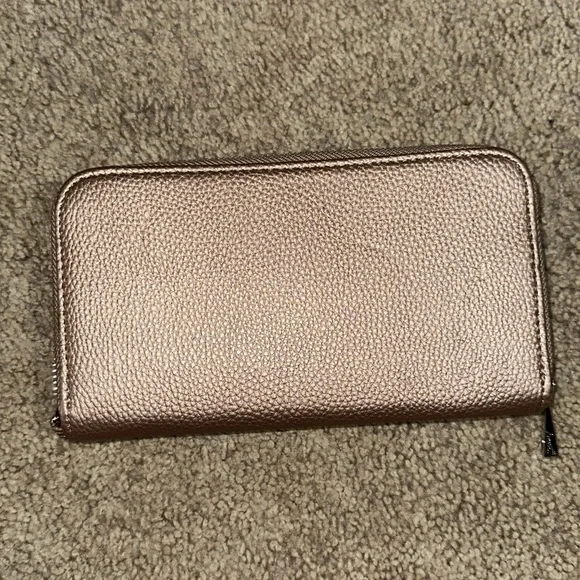 Thirty-One - All About the Benjamin’s Wallet - Picture 4 of 7